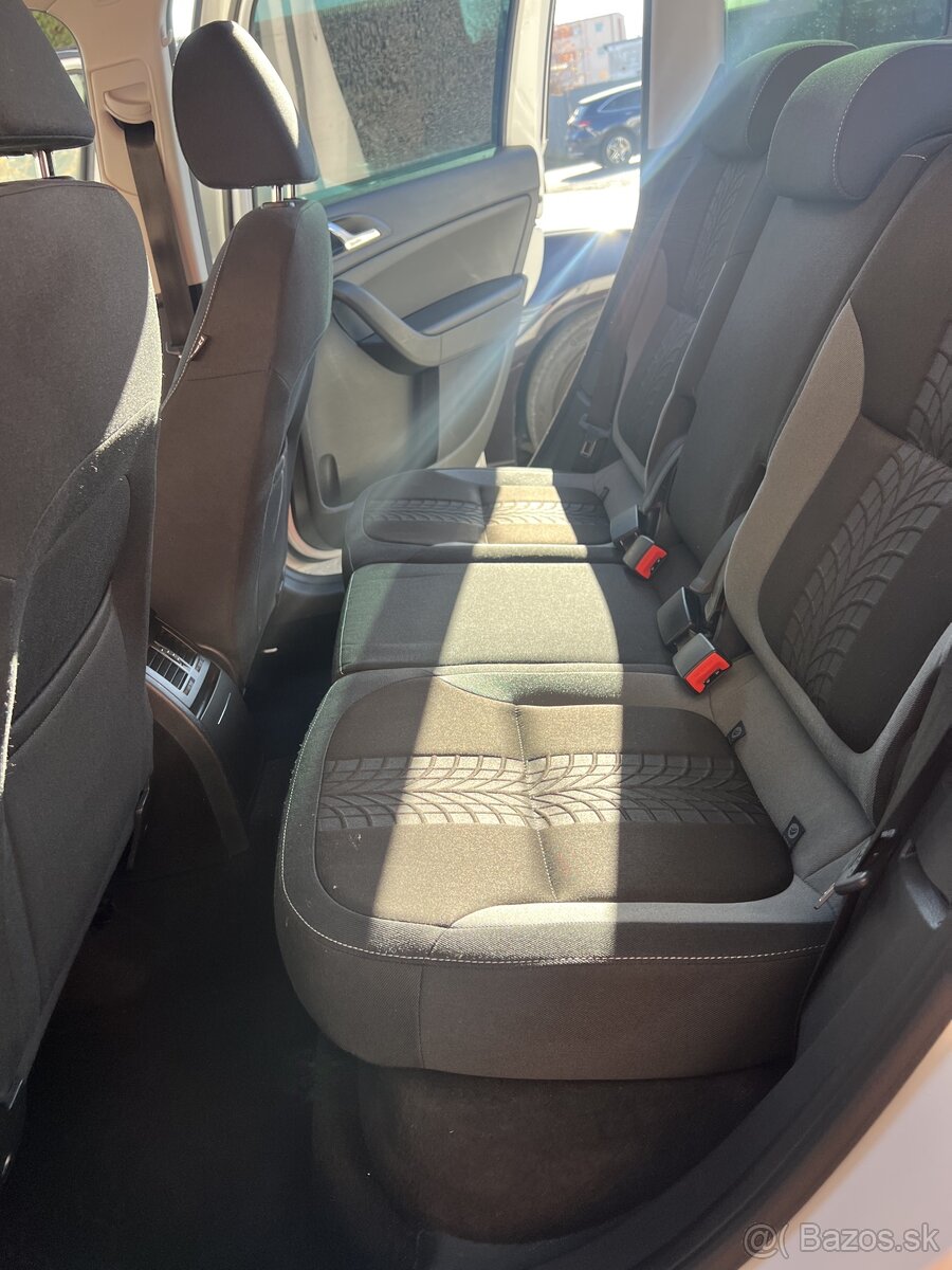 Skoda Yeti 4x4 DSG - 12