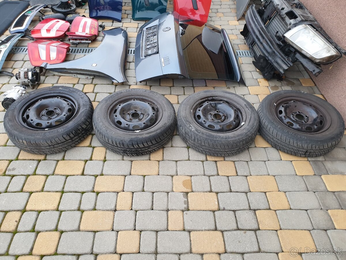 škoda fabia 1 predná kapota kod 9202 - 12