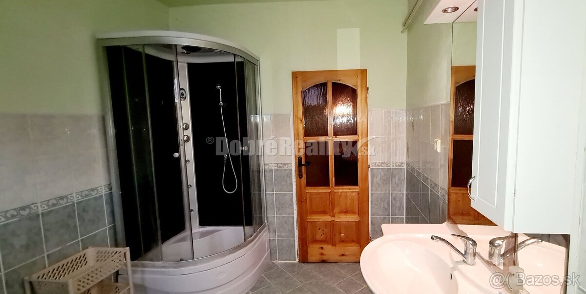 Dobré reality - znížená cena RD s veľkým pozemkom 2455 m2 v - 12