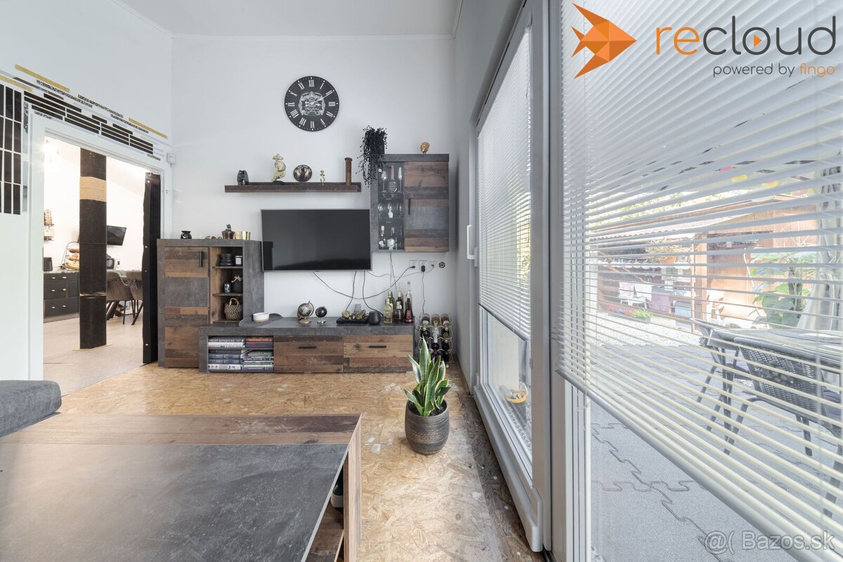 NA PREDAJ MODERNÝ DREVODOM - NOVOSTAVBA S CHATKOU, OBEC BYST - 12