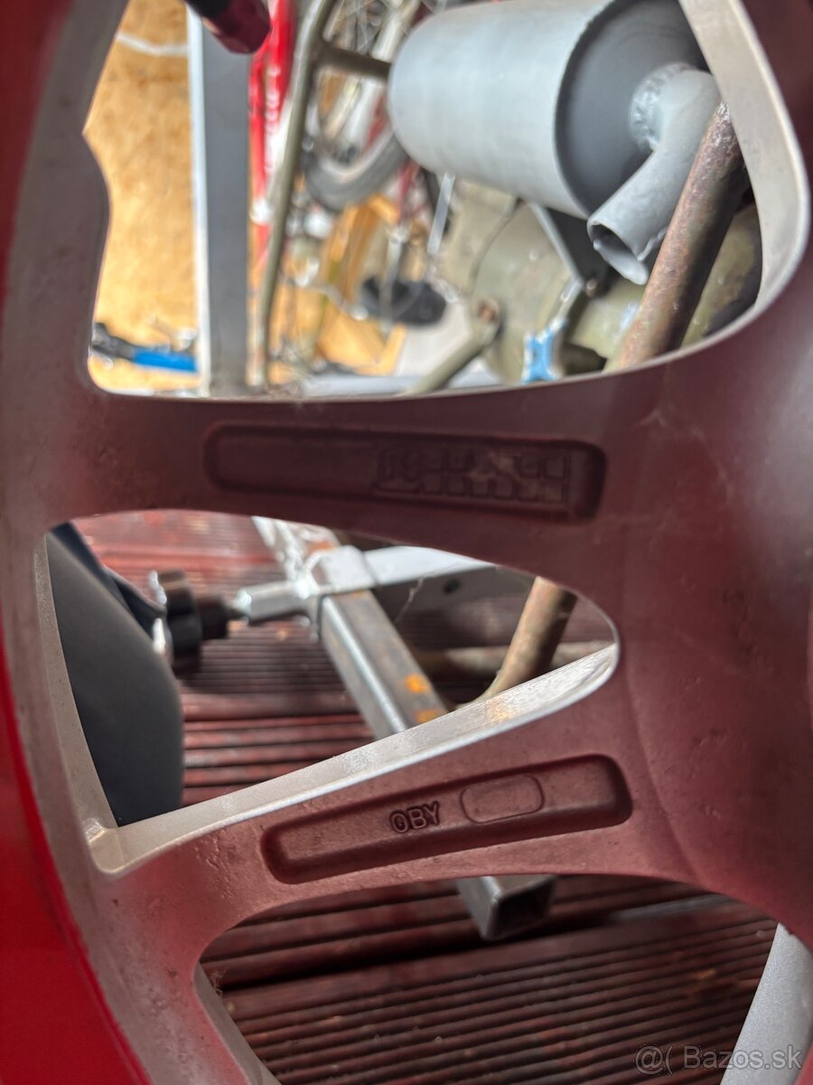 Predám na alfu Romeo pneumatiky obuté na elektrónoch r17 - 12