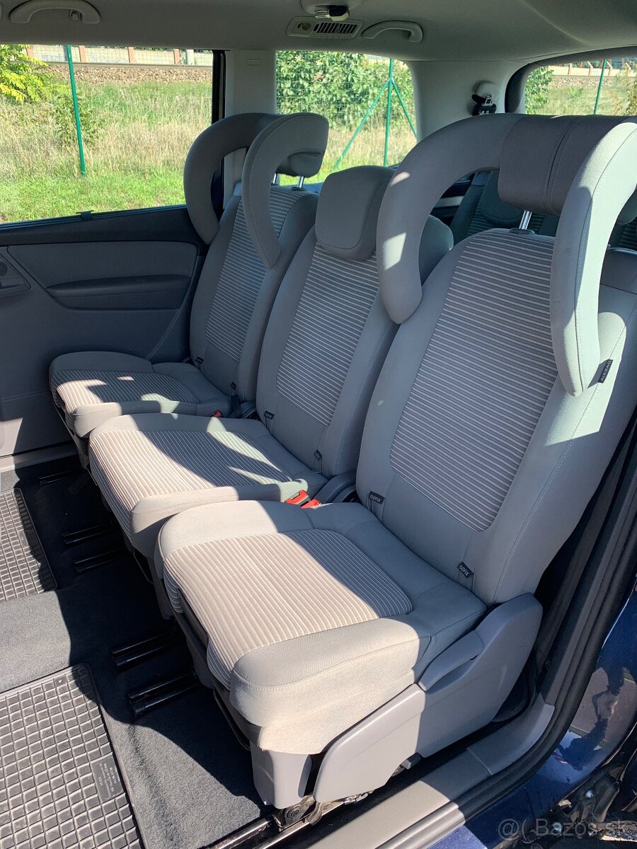 Seat Alhambra 2.0TDI 7-miestne - 12