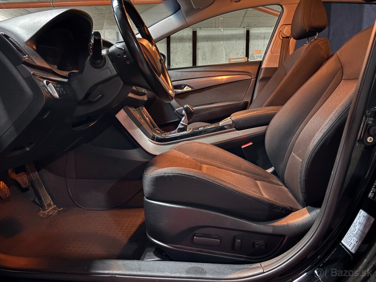 Hyundai i40 CW 1.6 GDi Premium SR - 12