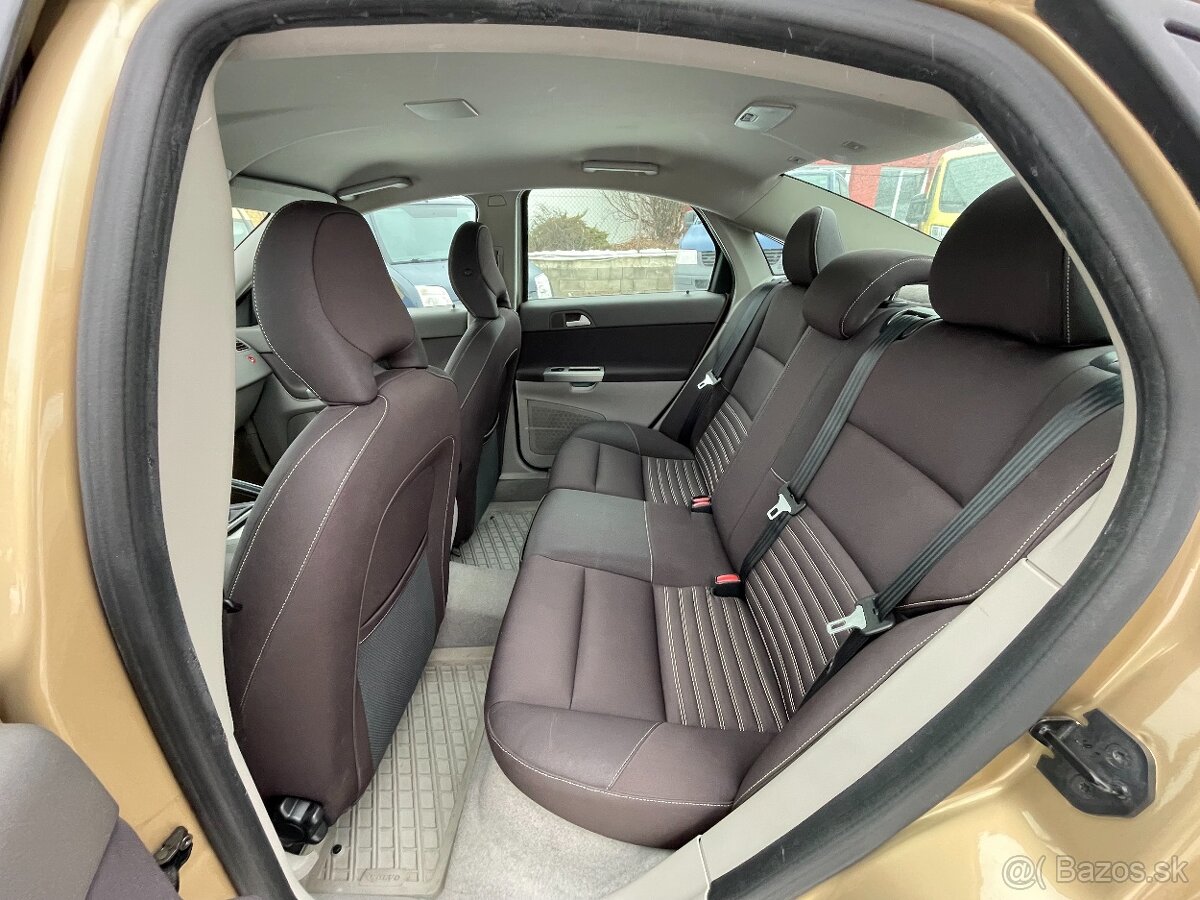 Volvo S40, 1.8i 92kW46tisKMPRAV.SERVIS - 12