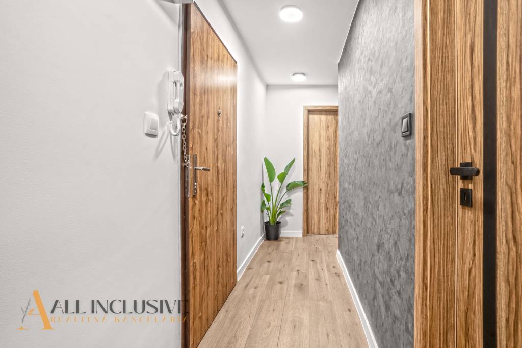 ALL INCLUSIVE I 2 IZBÁK S LOGGIOU PO ČERSTVEJ REKONŠTRUKCII - 12