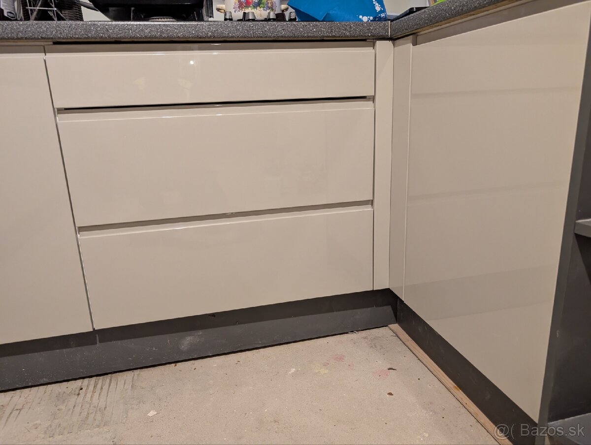 Renovácia nábytku - 12