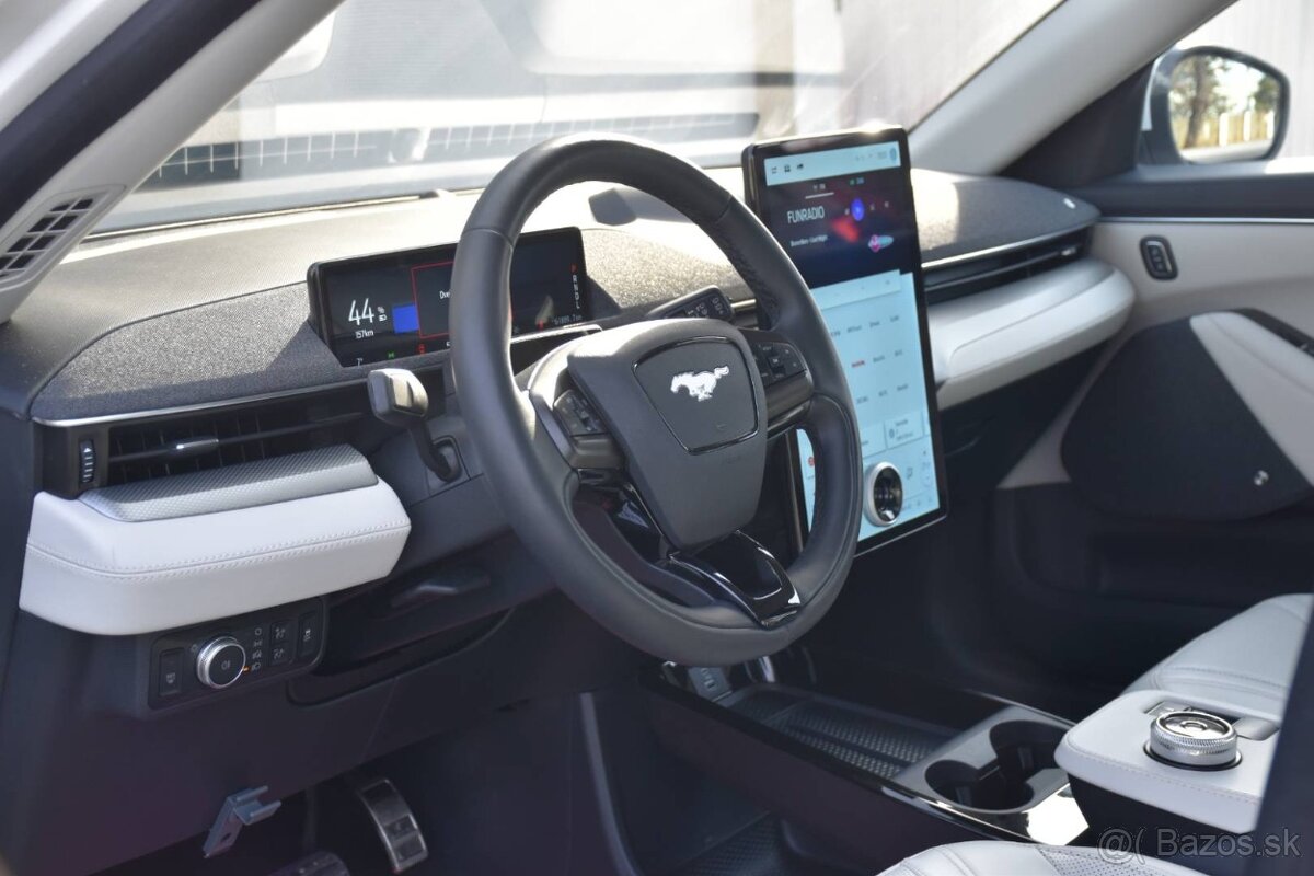 Ford Mustang Mach-E 98,7 kWh Premium AWD MAX - 12