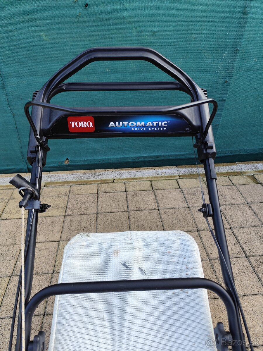 Kosačka Husqvarna,TORO - 12