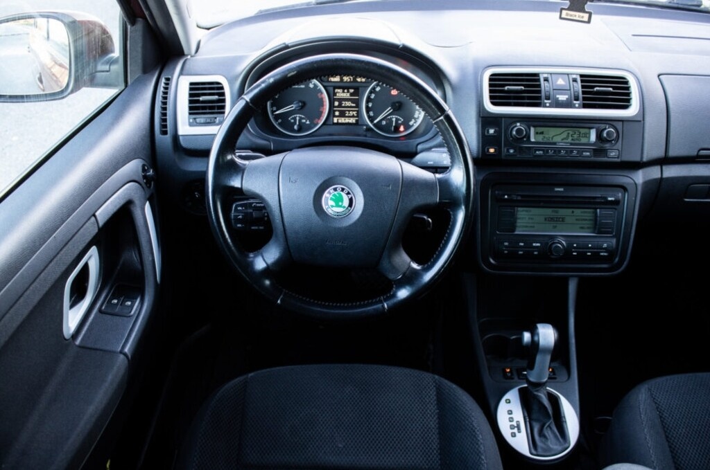 Škoda Fabia 1.6 Elegance, 77kW (2008) - 12