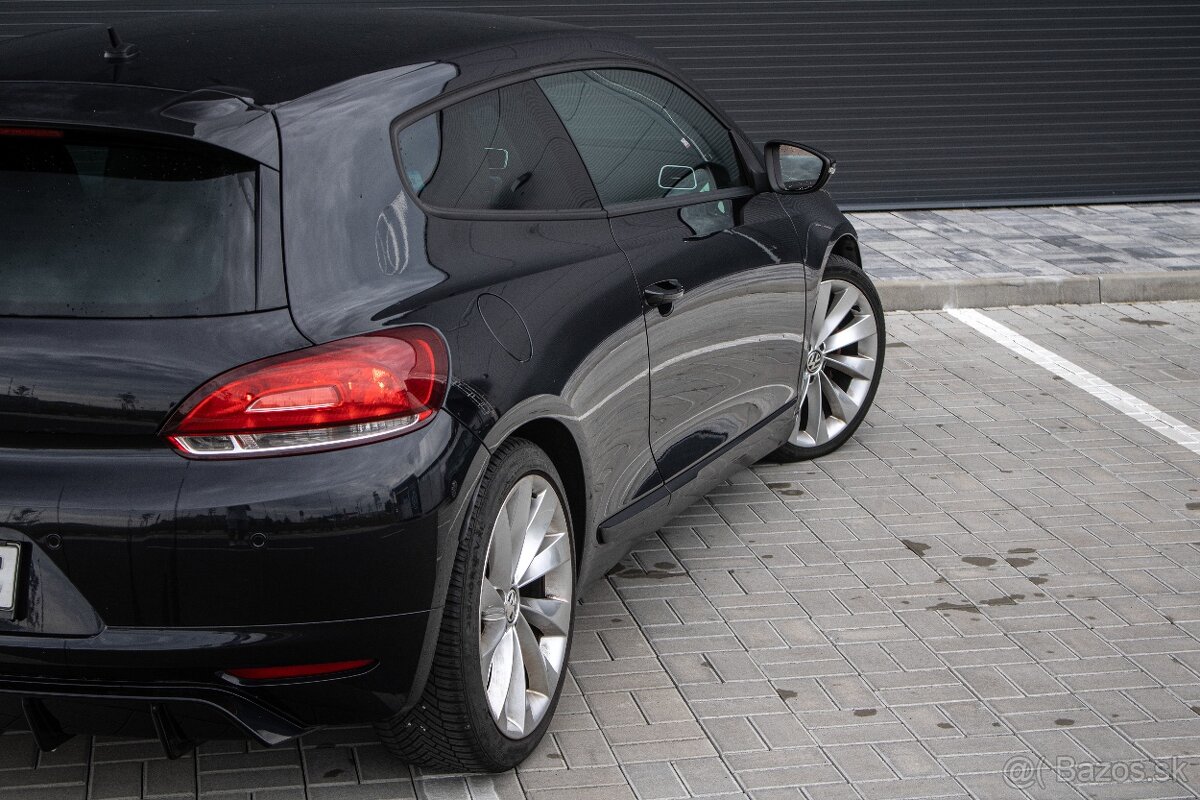 Volkswagen Scirocco 2.0 TSI DSG - 12