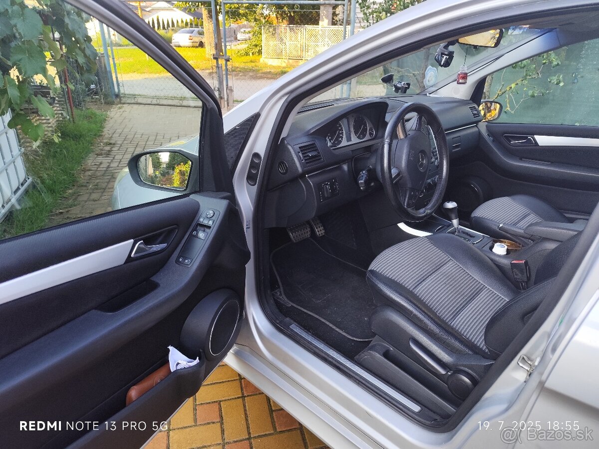 Predám Mercedes B200 r.v.2006 - 12