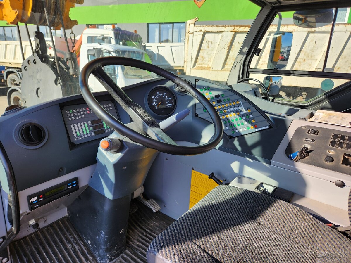 Liebherr LTM-1100-4.1 - 12