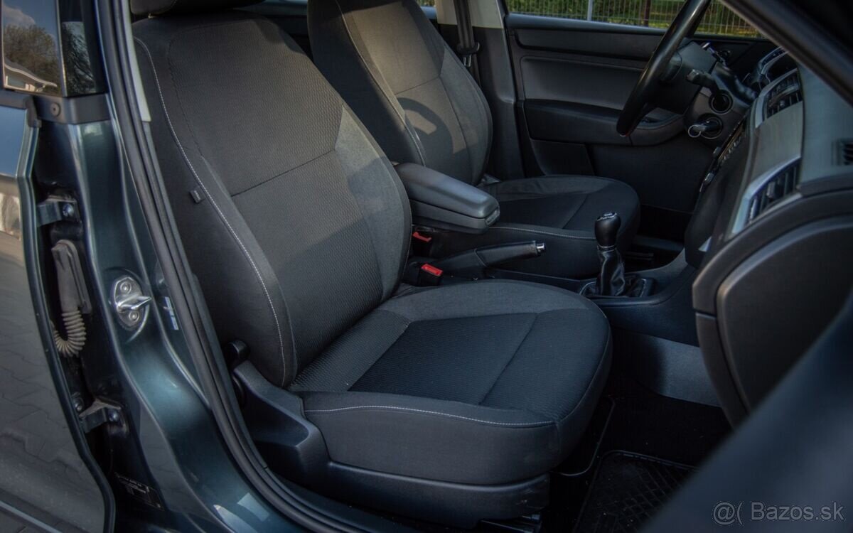 Škoda Rapid Spaceback 1.4 TDI 66kw - 12