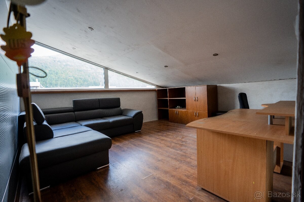 Na predaj výrobná a skladová hala o veľkosti 1.024m2 - 12