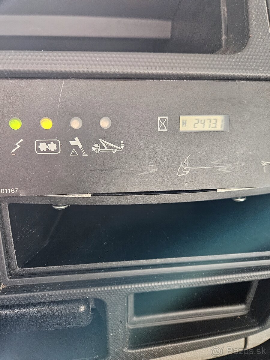 Montážní plošina 24m - 12