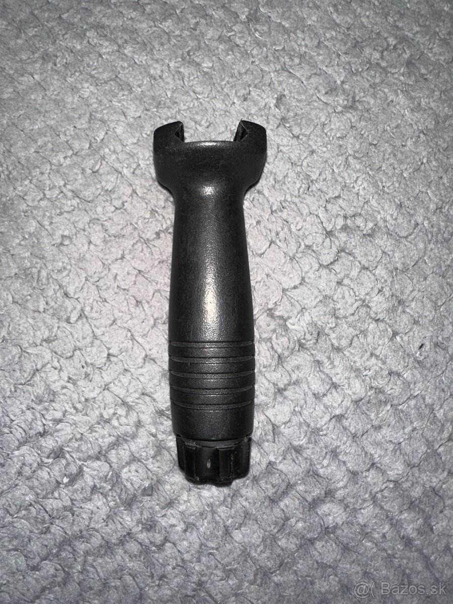 AR15 SilentOps Keymod 10 Charlie - 12
