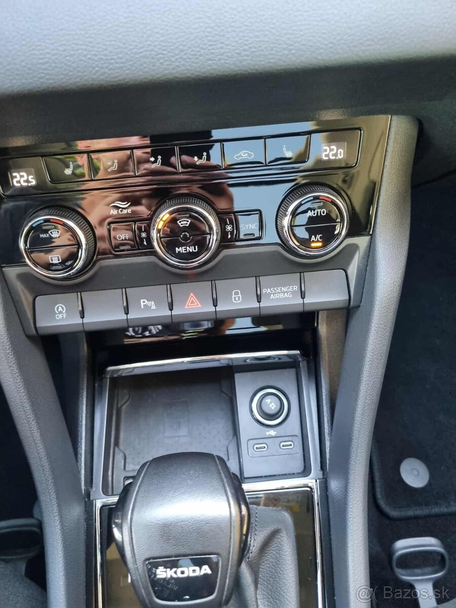 Škoda Karoq Tour 2.0 TDI DSG panorama - 12