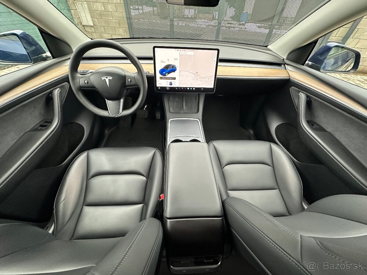 Tesla Model Y Long Range AWD 4x4 - 12