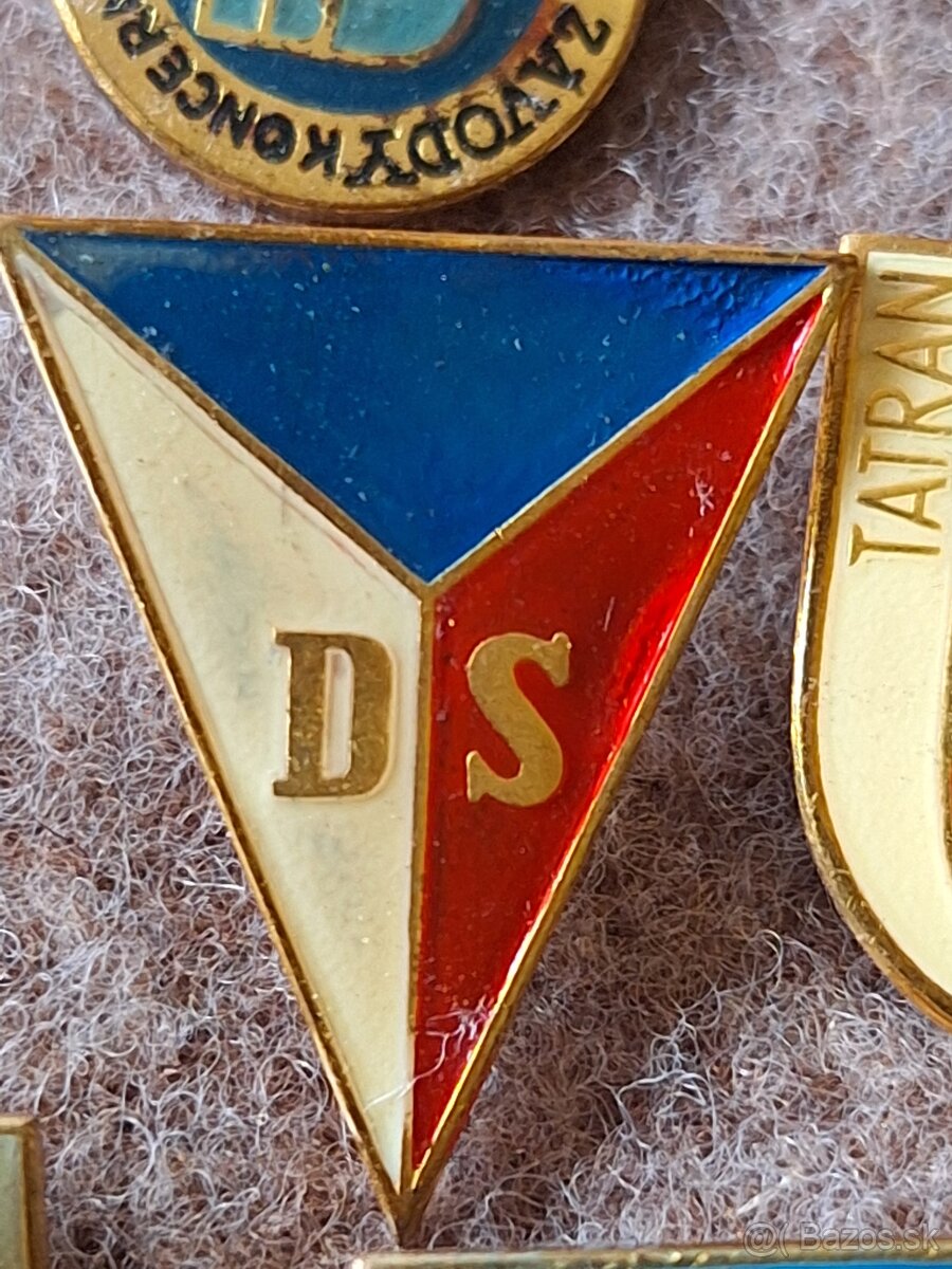 Staré odznaky medaile - 12