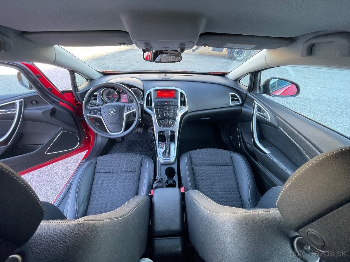 Opel Astra 1.4 turbo benzín GTC AUTOMAT - 12