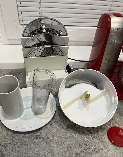 Bosch MUM 48R1/05 kuchynský robot - 12