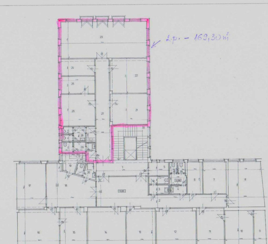 Kancelárske priestory v historickej budove centre Bratislavy - 12