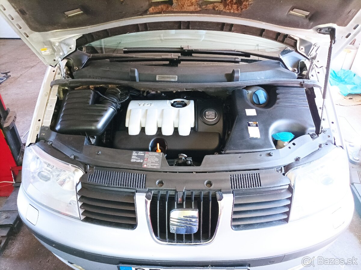 Seat Alhambra 1,9 TDI 96 kW - 12