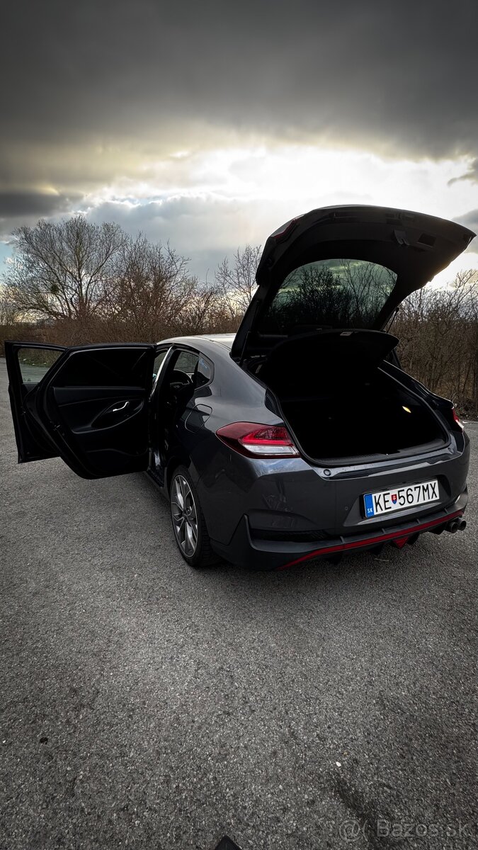 Predám Hyundai i30 FastBack N-Line 1.4 Tgdi - 12