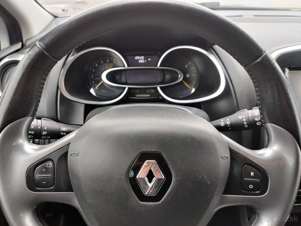 Renault Clio - 12