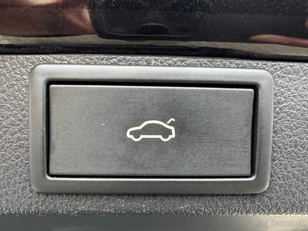 Skoda Octavia 2.0TD RS Plus 4x4 - 12