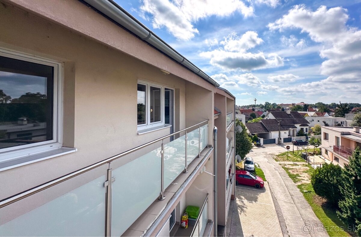 Štýlový 2-izbový byt v Ciferi - NA PREDAJ - 12