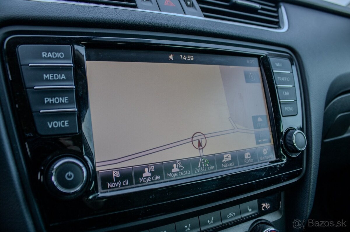 Škoda Octavia Combi 2.0 TDI Business DSG - 12