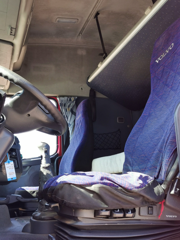 Prodám tahač návěsů VOLVO FH 13 440 42T EURO 5 - 12