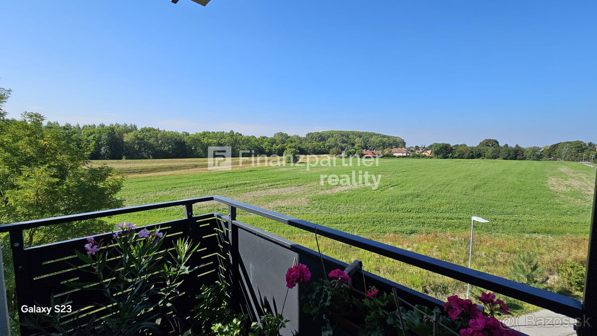 Moderný 2-izbový byt s perfektným výhľadom v Hamuliakove - 12