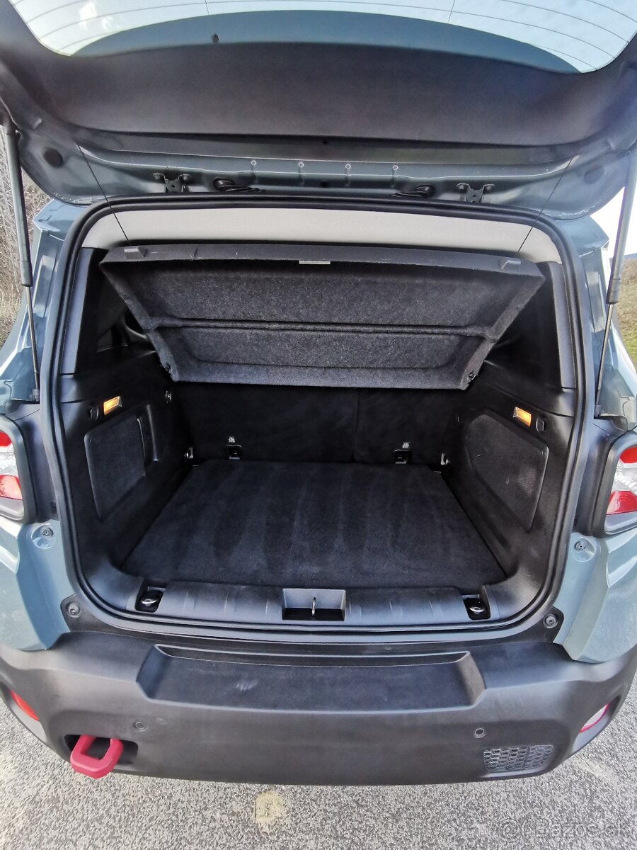 JEEP RENEGADE TRAILHAWK - 12