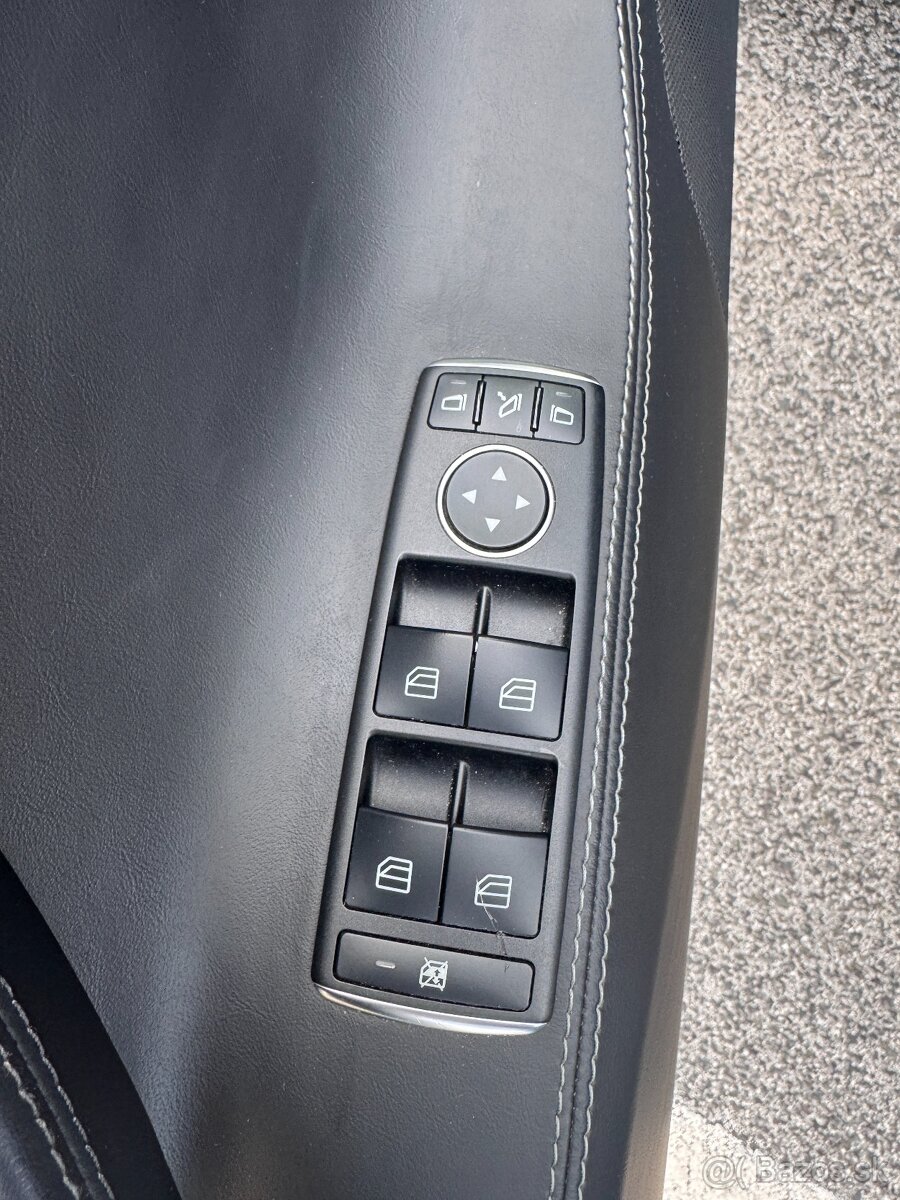 Tesla Model S 2018 100D - 12