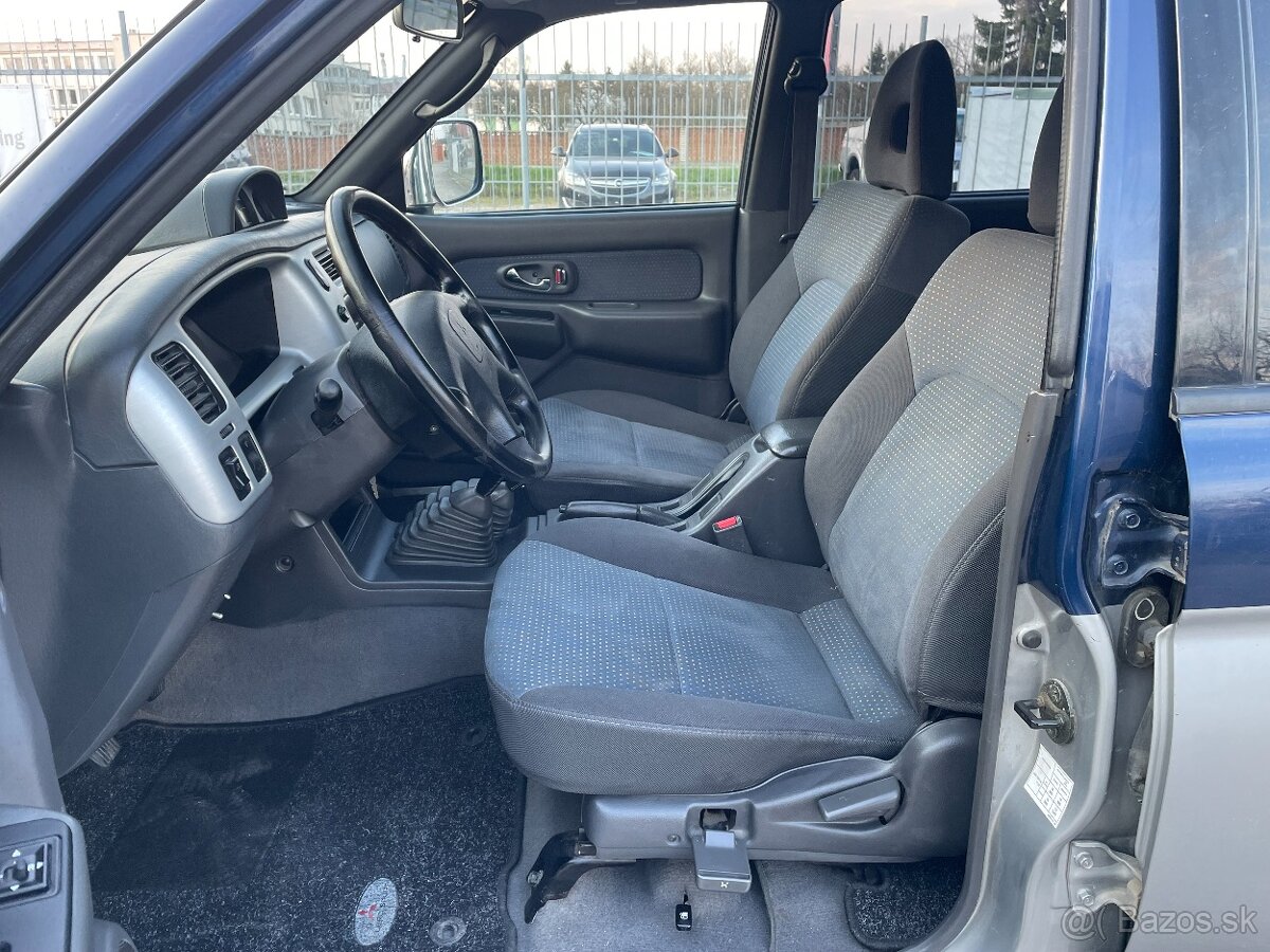 Mitsubishi L200 2,5 TD - 12