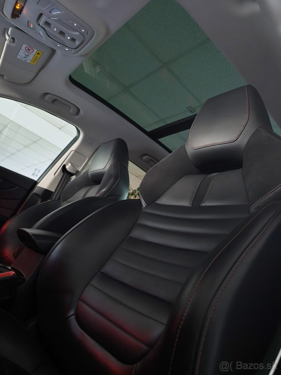 MG eHS LUXURY plug in hybrid v záruke do 2029 - 12