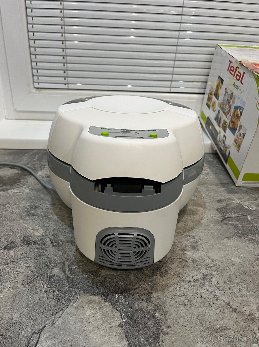 Tefal FZ 706017 ActiFry teplovzdušná fritéza - 12