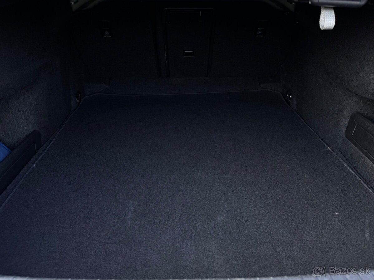 Volkswagen Passat 2.0 TDI EVO Elegance - 12