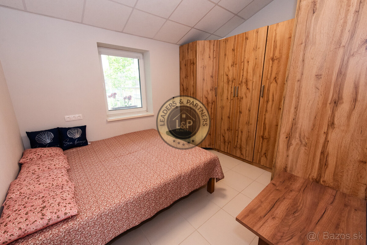 Exkluzívne na predaj rodinný dom v Trnave na Peknom Poli - 12