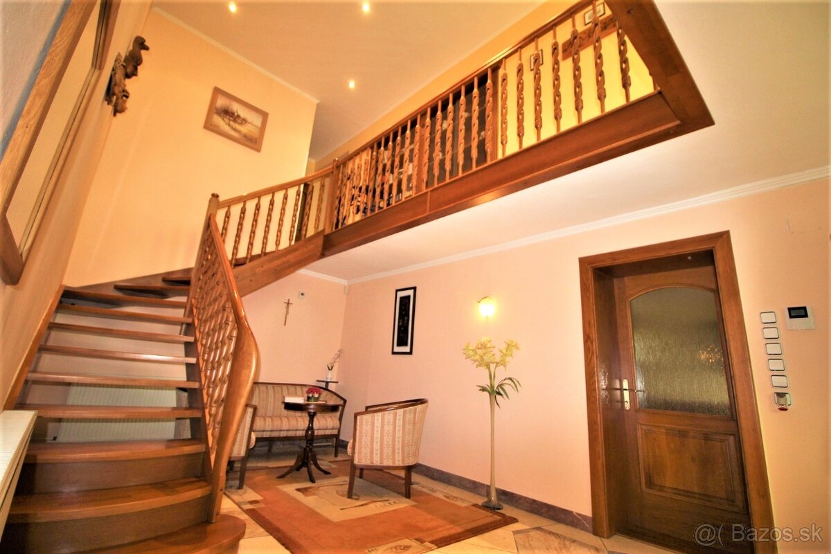 VYZÁLOHOVANÉ PREDAJ - RODINNÝ DOM - ZLATÉ MORAVCE - 12