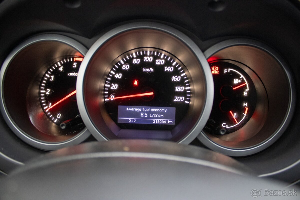 Suzuki Grand Vitara - 12