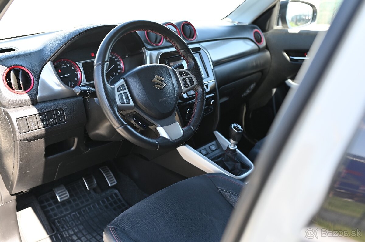 Suzuki Vitara S - 12