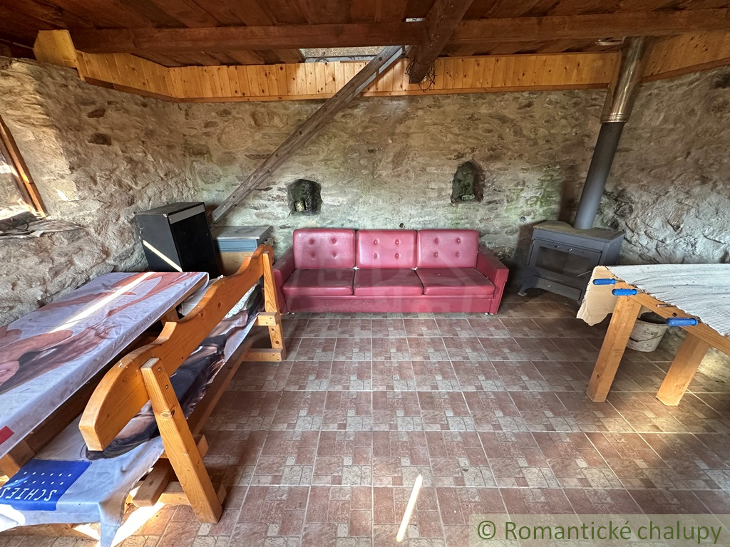 Chalupa v horskej obci Krokava - 12