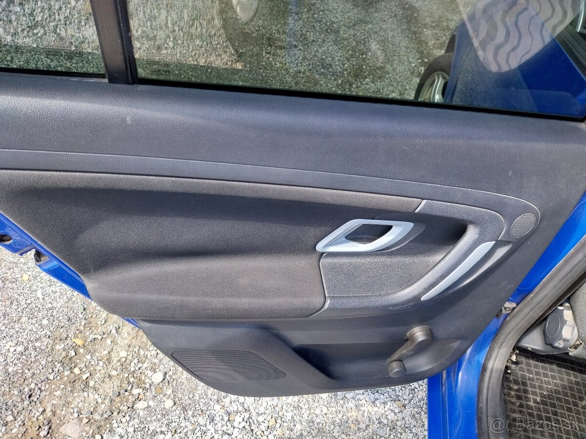 Škoda Fabia 2 Combi 1.6 16v 77KW benzín - 12