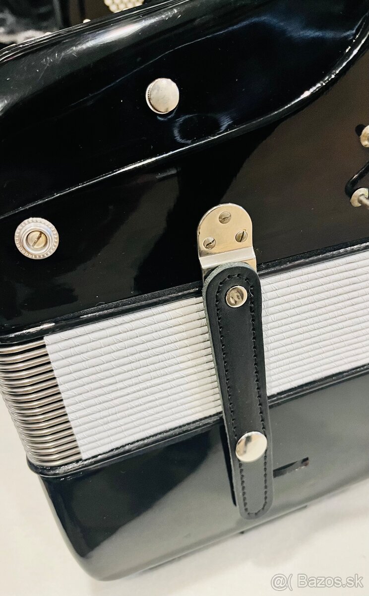 Predám akordeón Hohner Verdi II N- 96 Basový - 12