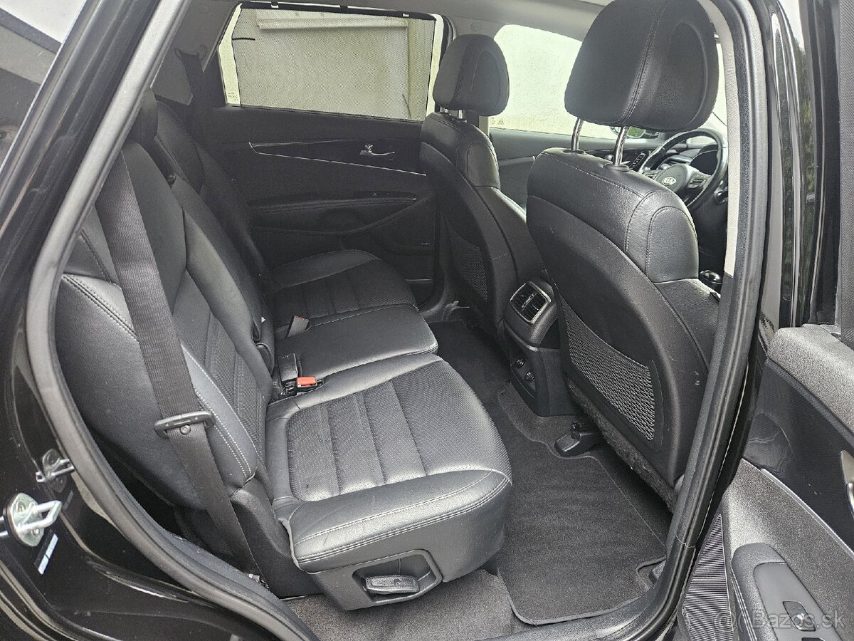 Predám Kia Sorento 2.2 CRDi VGT 4WD - 12