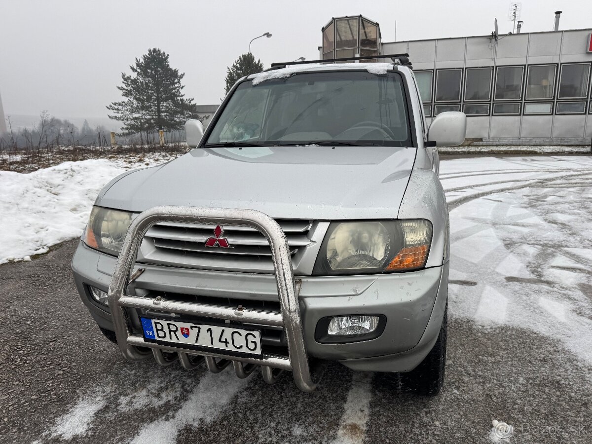 Mitsubishi Pajero 2.5 TD - 12