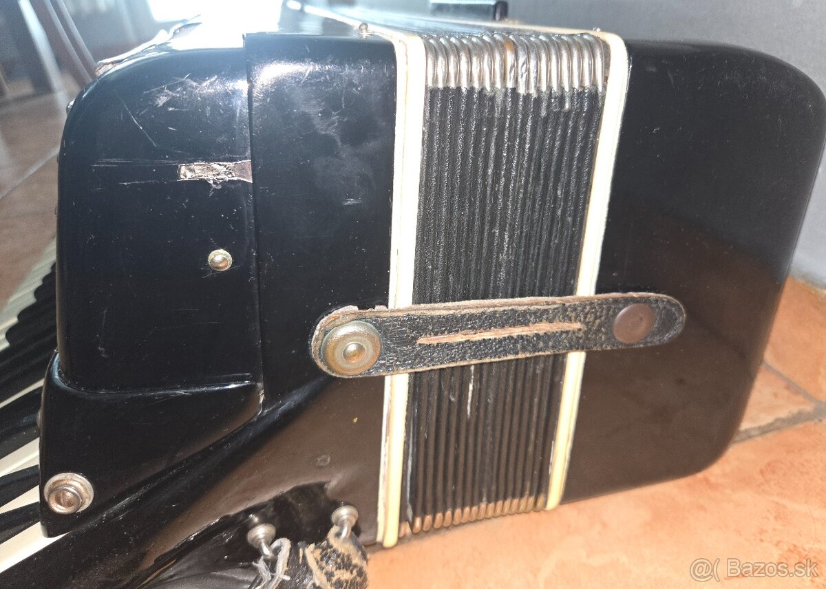 Acordeón Signatone Made in Czechoslovakia - 12